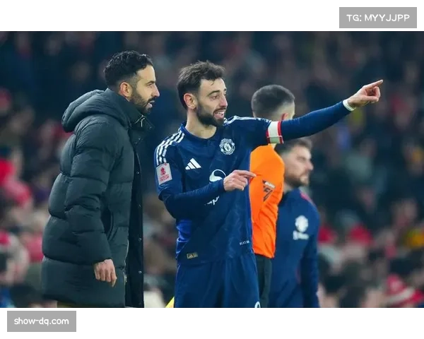 曼联谢什科适应3421体系 成阿莫林战术禁区支点